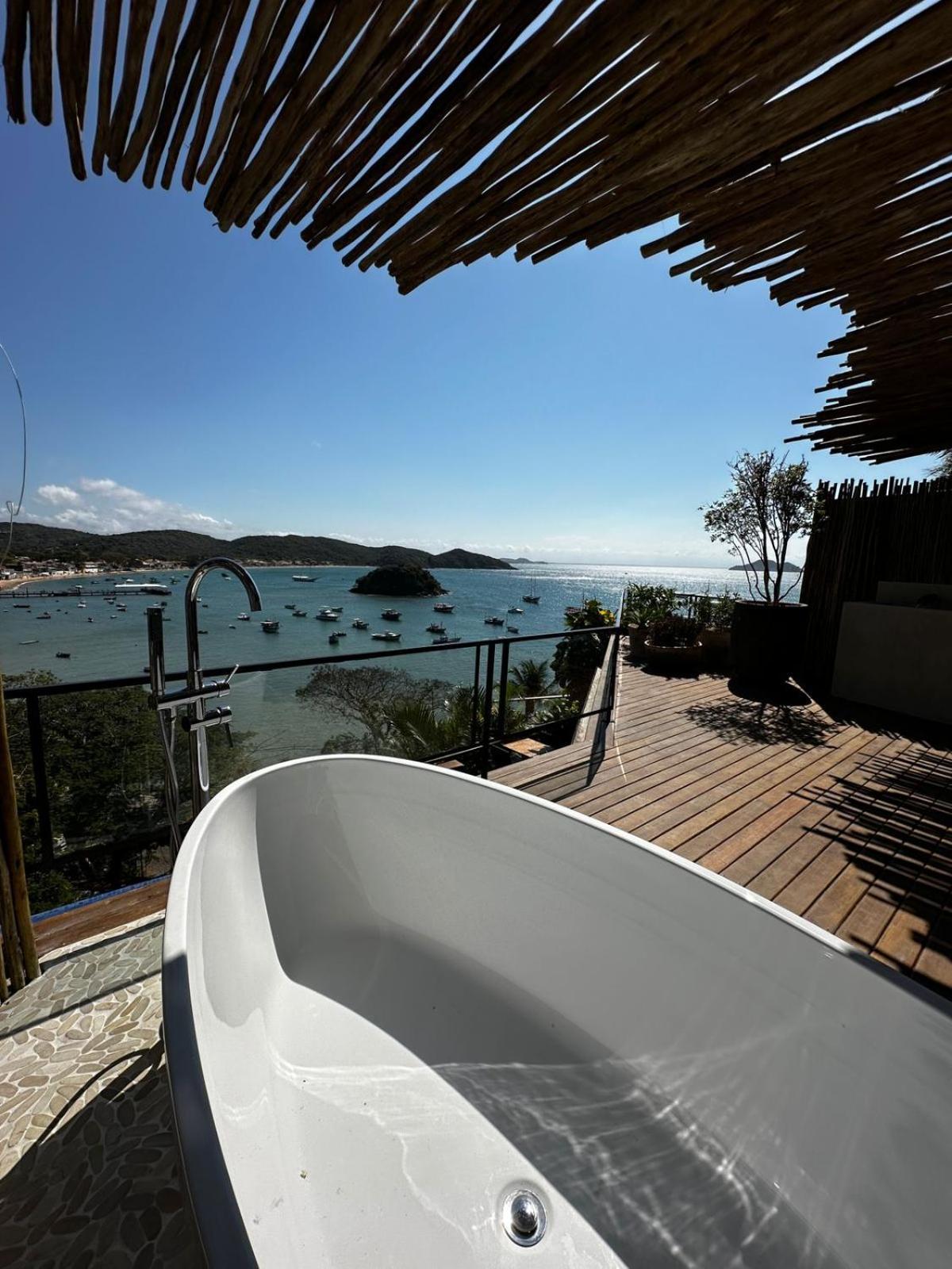 Suite with External bathtub and sea view